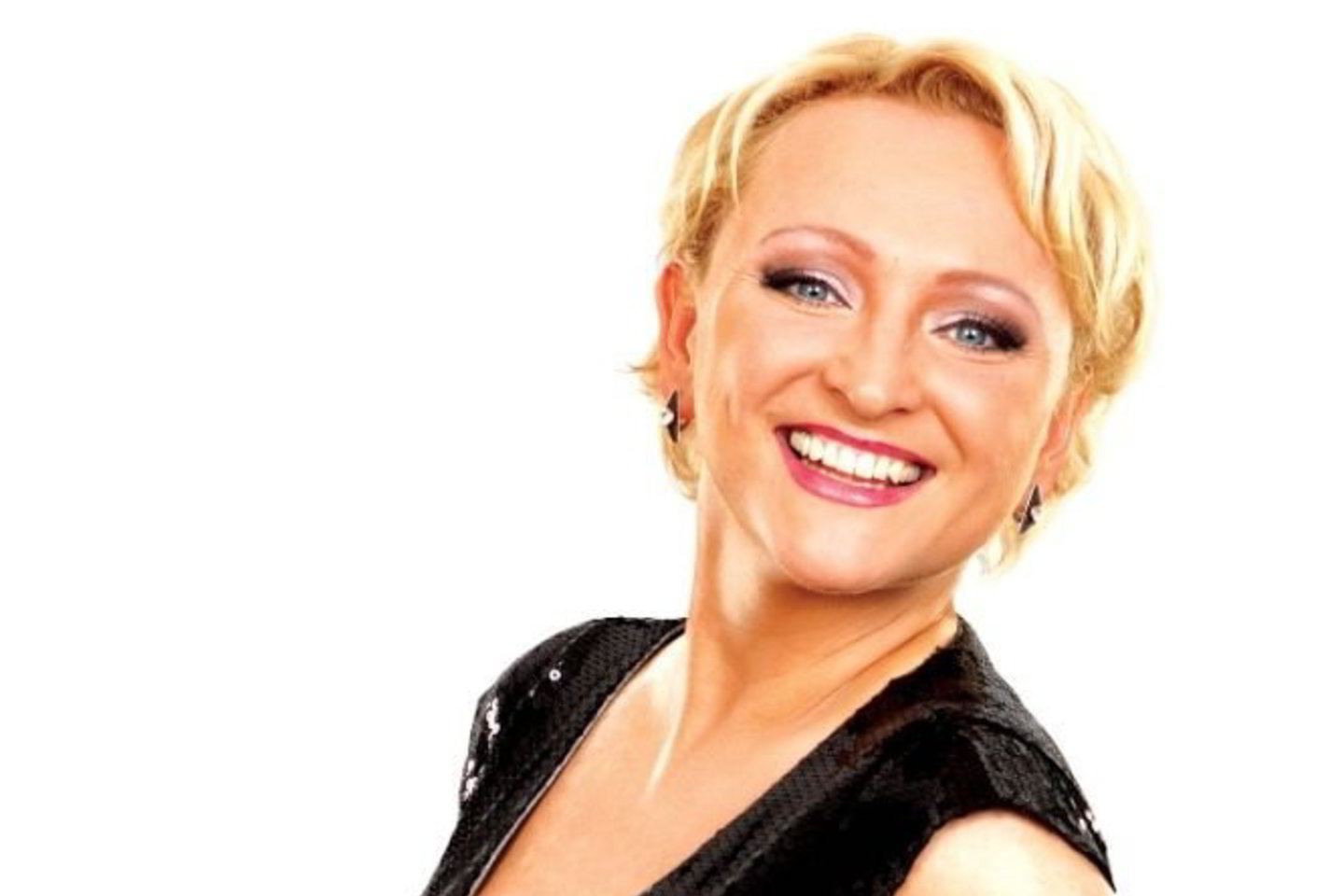 Žymi telšiškė ragana Gražina Asipauskaitė, grimerinėje išvydusi laidos vedėją I.Norkutę netruko jos šokiruoti: „Jūs netrukus tapsite mama“.