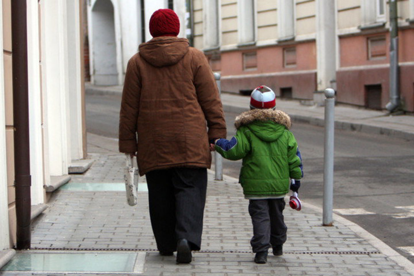 Kuo dėtos tos moterys ar vyrai, gimdę ir auginantys vaikus vieni, nes meilės ir abipusių jausmų taip ir nepavyko patirti?