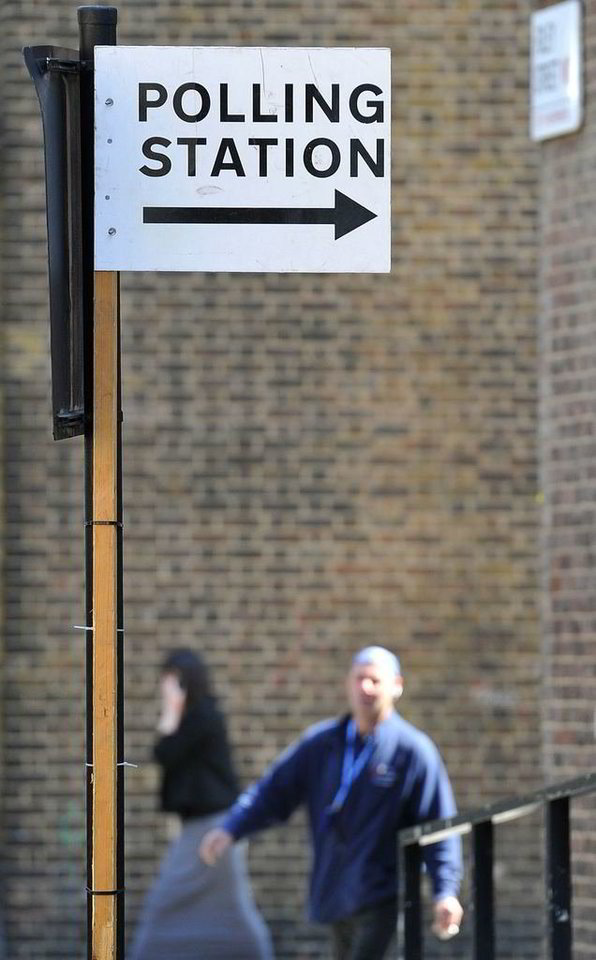 Britai spręs, ar keisti rinkimų sistemą, ar ne.