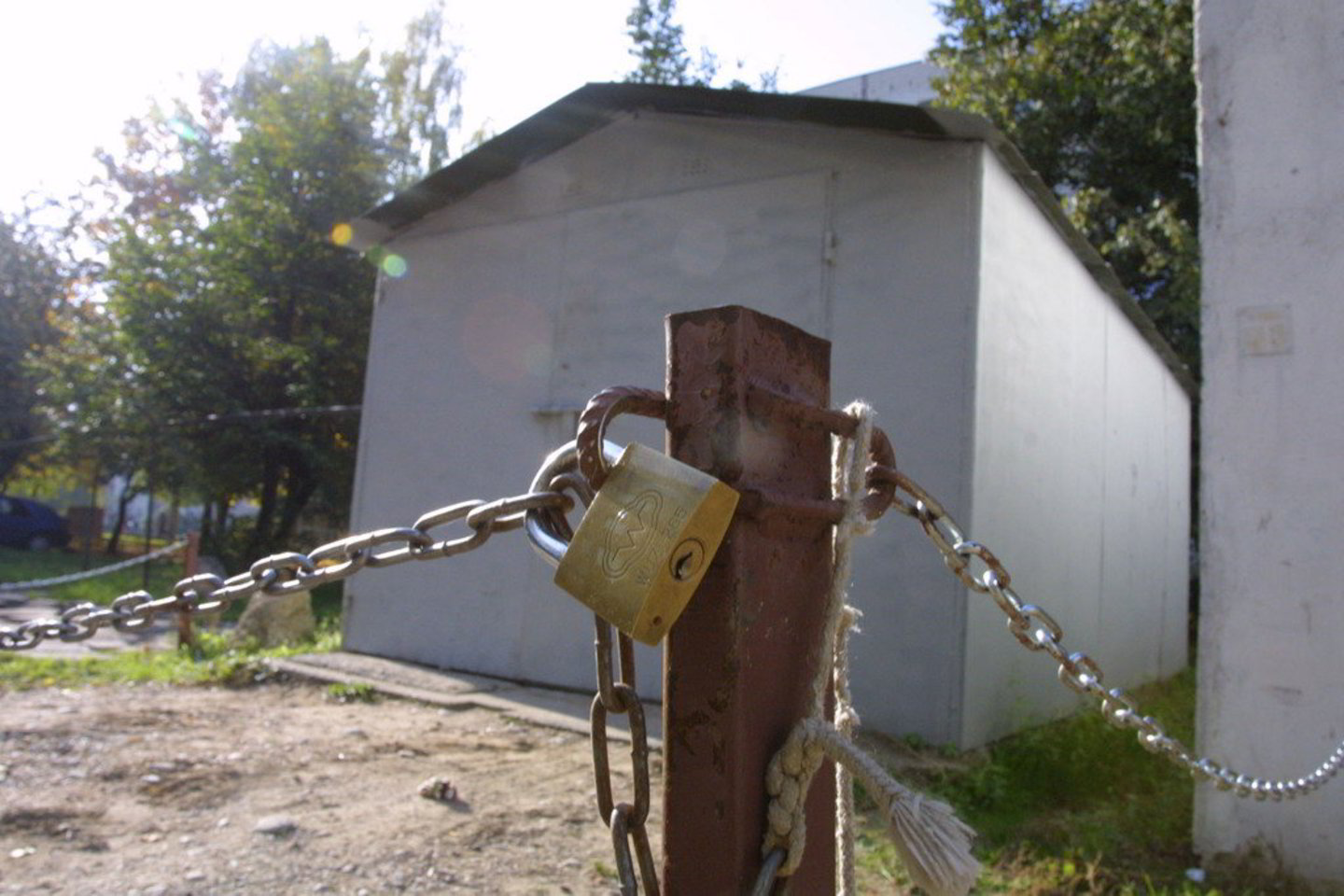 VSAT Imuniteto valdybos ir Vilniaus rinktinės Imuniteto poskyrio pasieniečiai, atlikdami ikiteisminį tyrimą dėl piktnaudžiavimo, ketvirtadienį patikrino vieną garažą Vilniaus Baltupių mikrorajone.