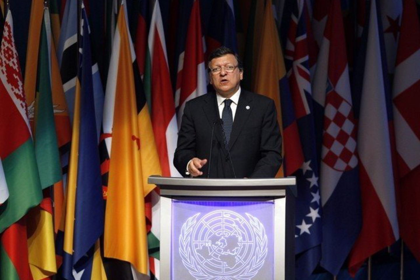 Atidarymo ceremonijoje taip pat dalyvavo Europos Komisijos pirmininkas Jose Manuelis Barroso.