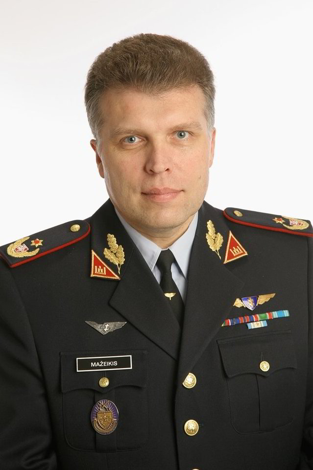 E.Mažeikis į Lietuvos karinių oro pajėgų vado pareigas skiriamas antrą kartą