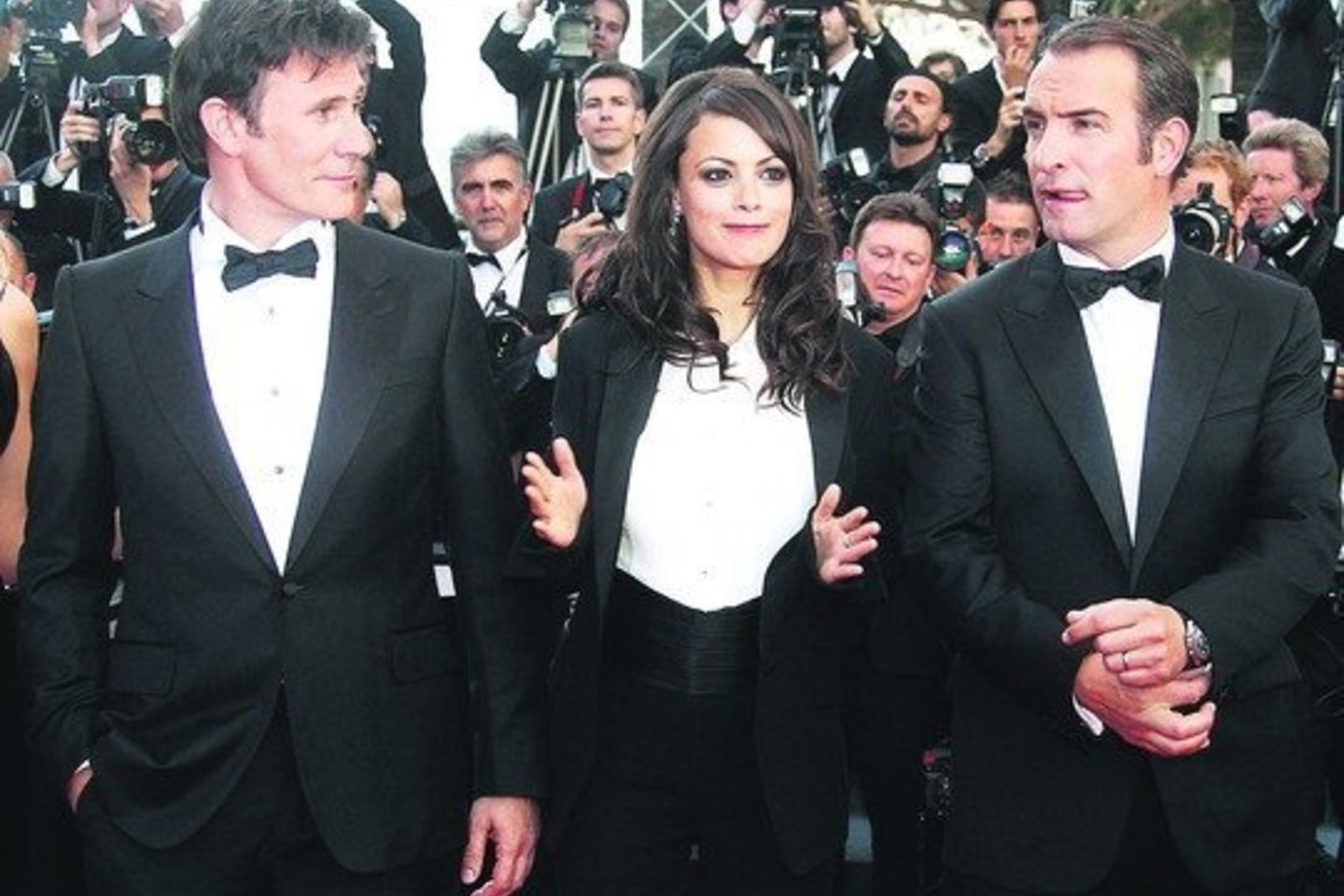Filmą „Artistas” Kanuose pristatė (iš kairės) režisierius M.Hazanavicius, aktoriai B.Bejo ir J.Durjadinas.