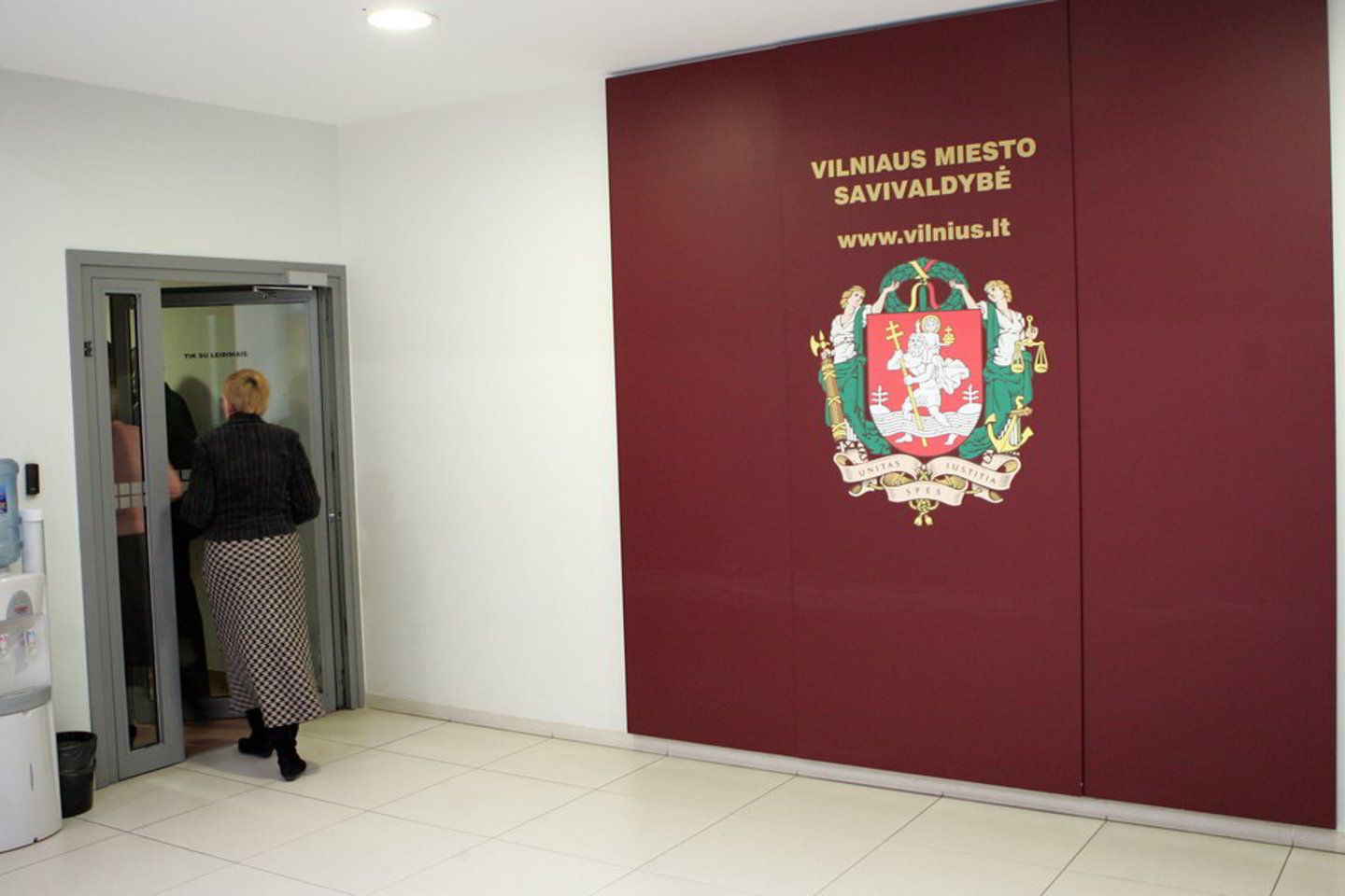 Iš dabar Kontrolės ir audito tarnyboje esančių 24 pareigybių devynias planuojama perkelti į Vidaus audito skyrių.