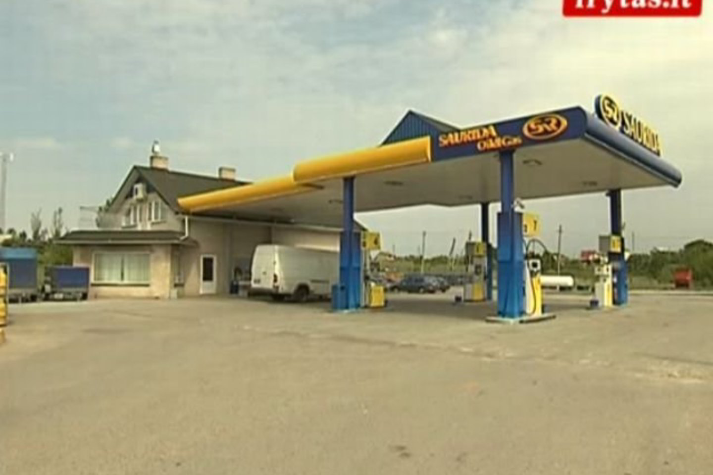 Degalinių tinklą valdanti įmonė siūlo gyventojams ar verslo bendrovėms už metams ar ilgiau paskolintą sumą mokėti nuo 6,25 proc. iki 7,25 proc. palūkanų.