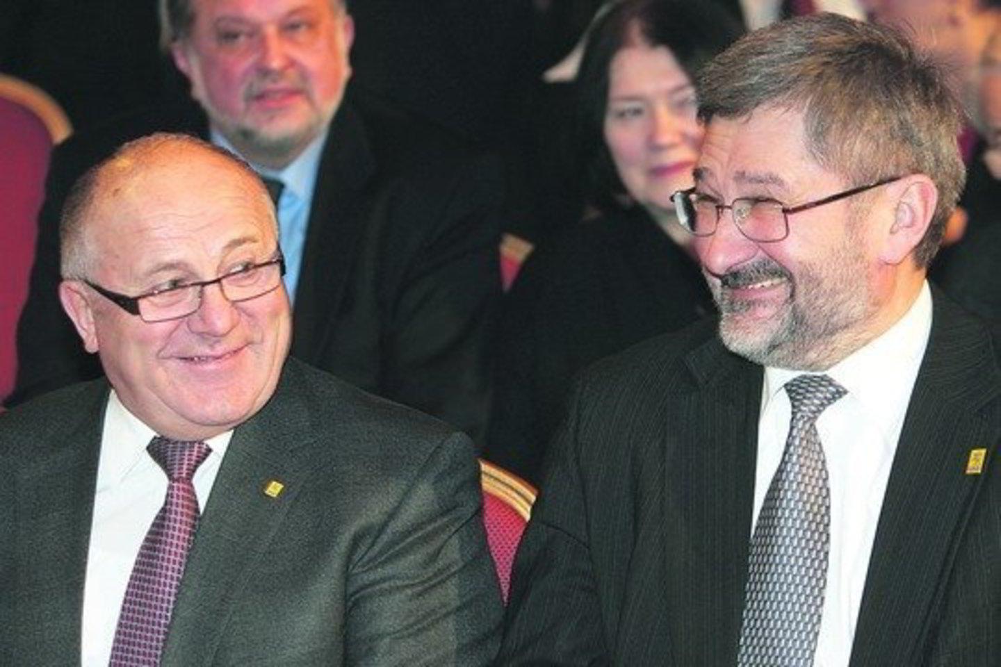 G.Babravičius (dešinėje) noriai pasakoja apie savo gyvenimą ir buitį, tuo tarpu S.Šriūbėnas nutarė užsisklęsti.