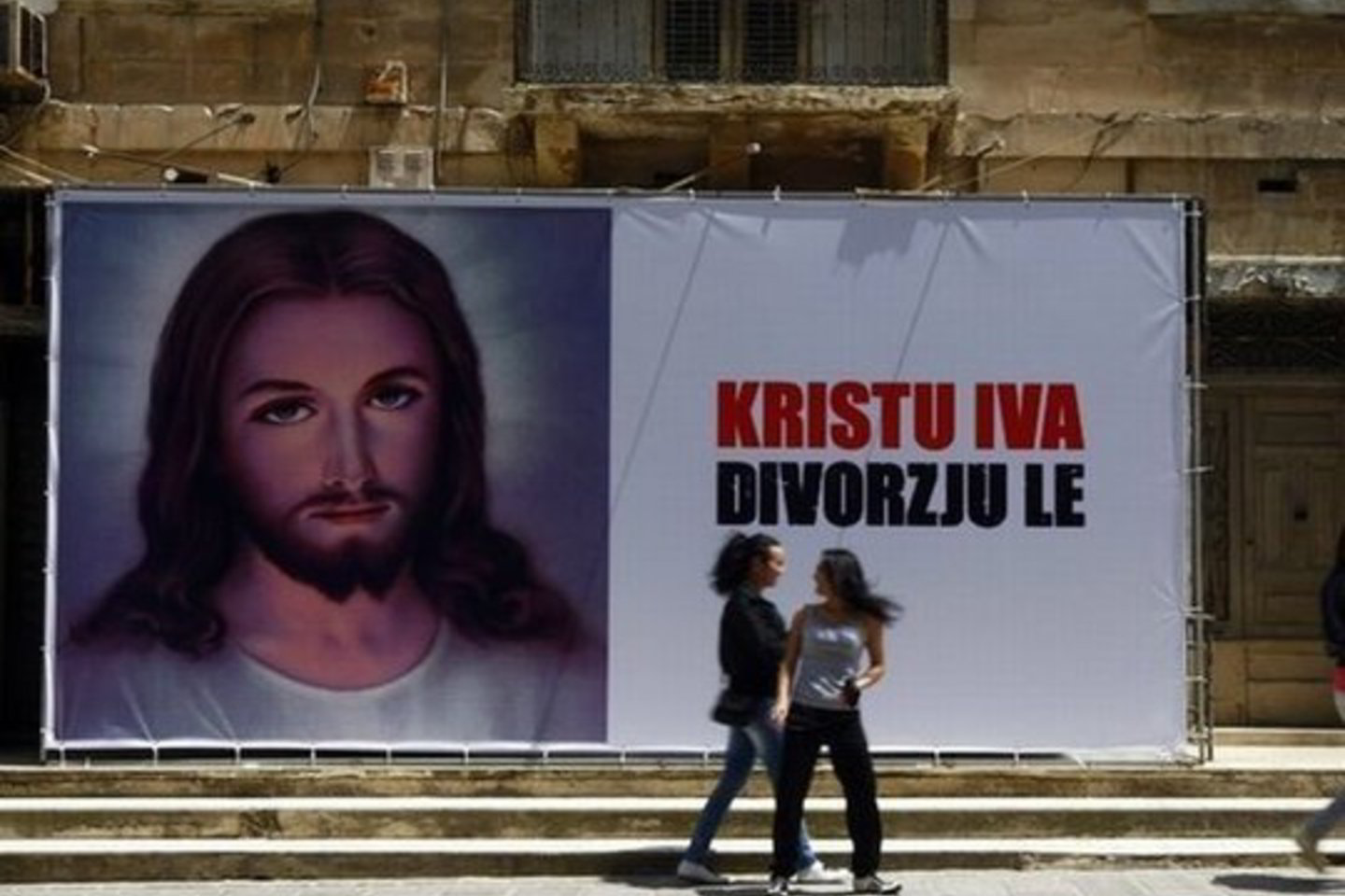 Malta yra viena iš vos dviejų pasaulio valstybių, kuriose draudžiama skirtis.