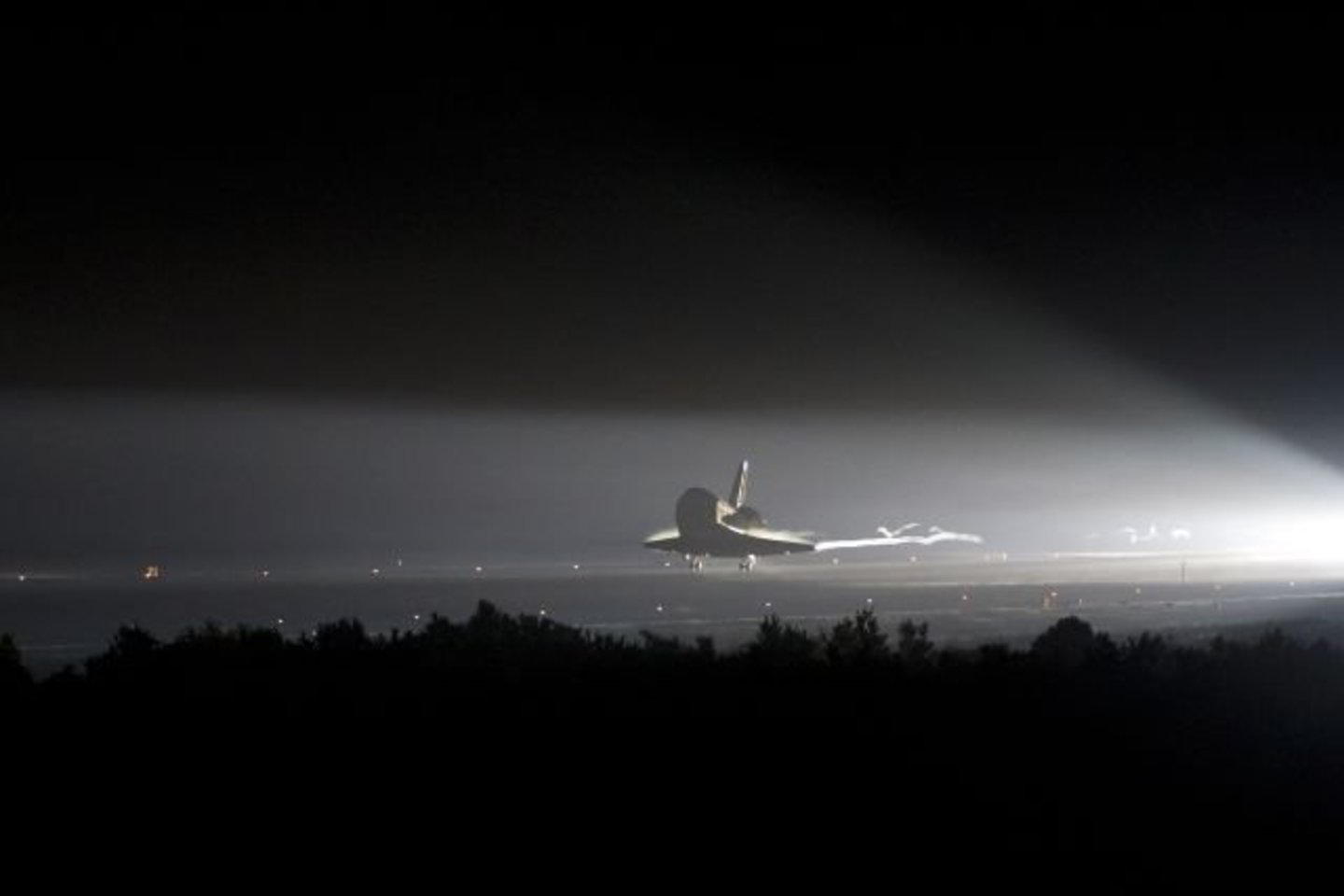 16 parų trukusi „Endeavour“ misija tapo paskutiniu NASA indėliu į 12 metų trukusią TKS statybą.