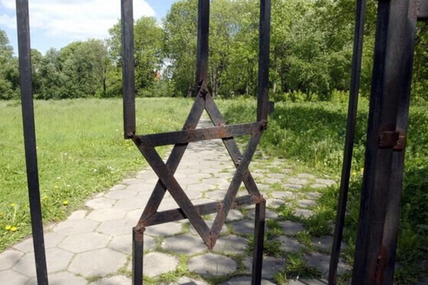 Pastaruoju metu žydų kultūros objektai dažnai nukenčia nuo antisemitinių išpuolių.
