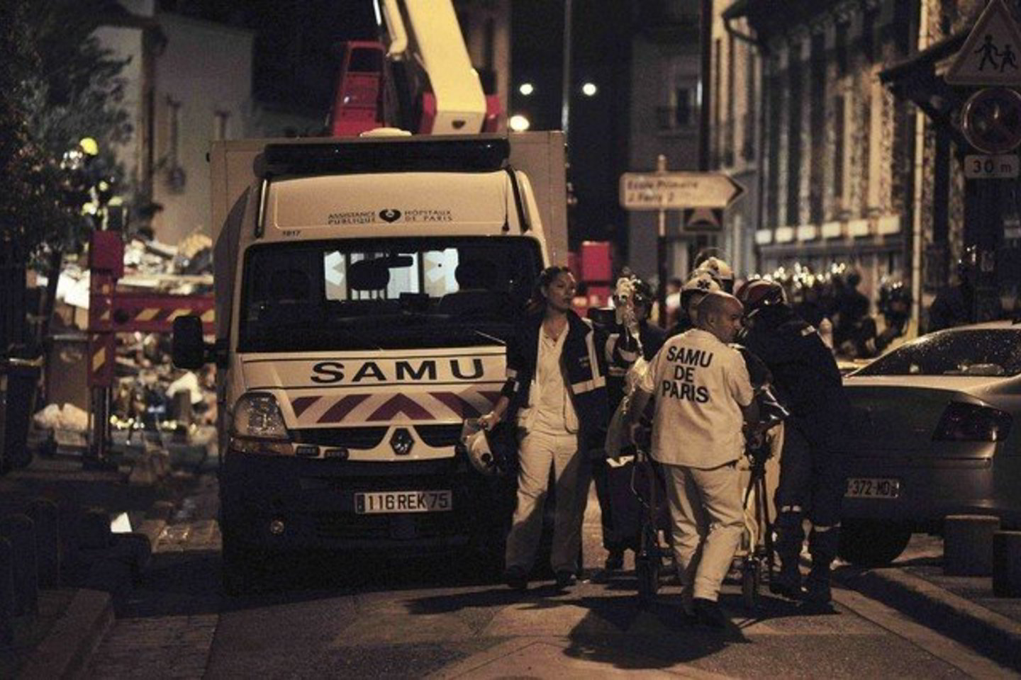 Katastrofos vietoje dirba 120 gelbėtojų.
