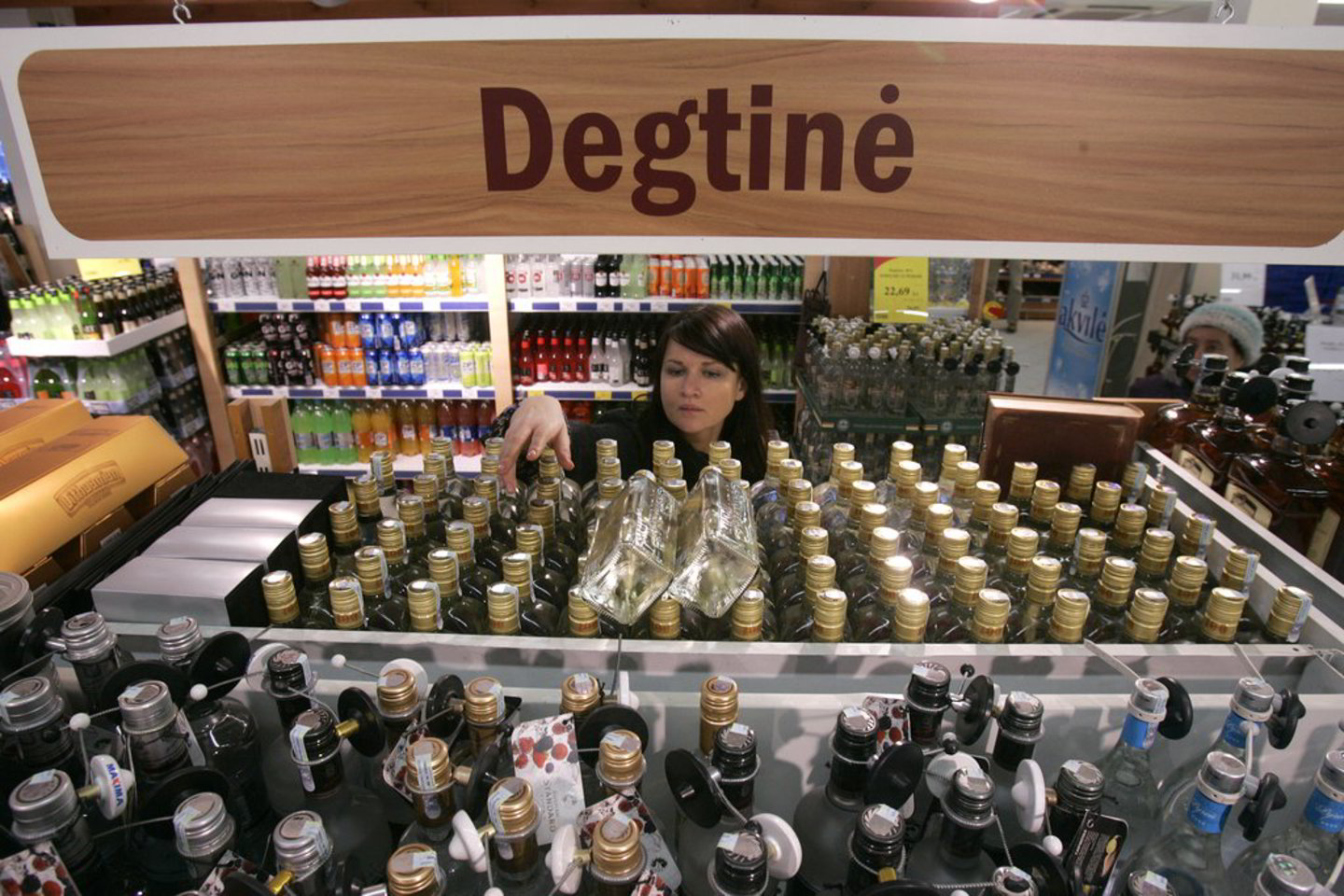Alkoholio gamintojai jaučiasi sunerimę dėl prezidentės.