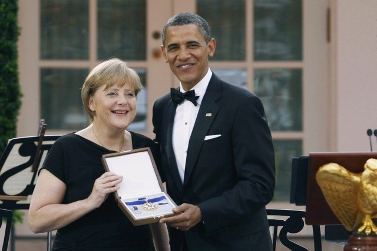 Po susitikimo su Vokietijos kanclere Angela Merkel JAV prezidentas B.Obama pažymėjo, kad jos šalis atlieka svarbų „lyderės“ vaidmenį šioje srityje.