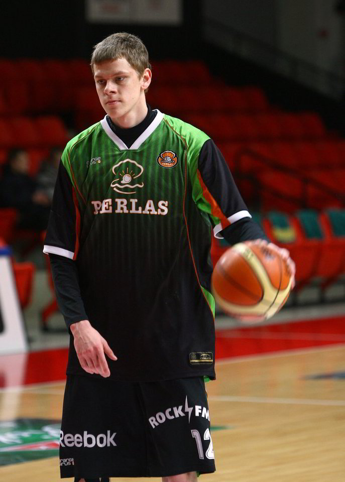 E.Bendžius.