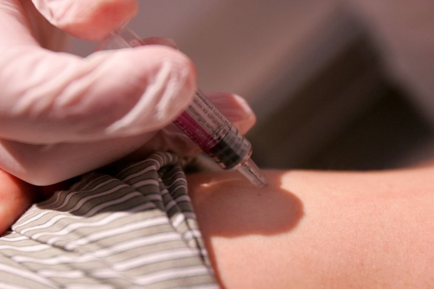 Gydytojai kviečia ir suaugusius žmones pasinaudoti galimybe nemokamai pasiskiepyti difterijos-stabligės vakcina.