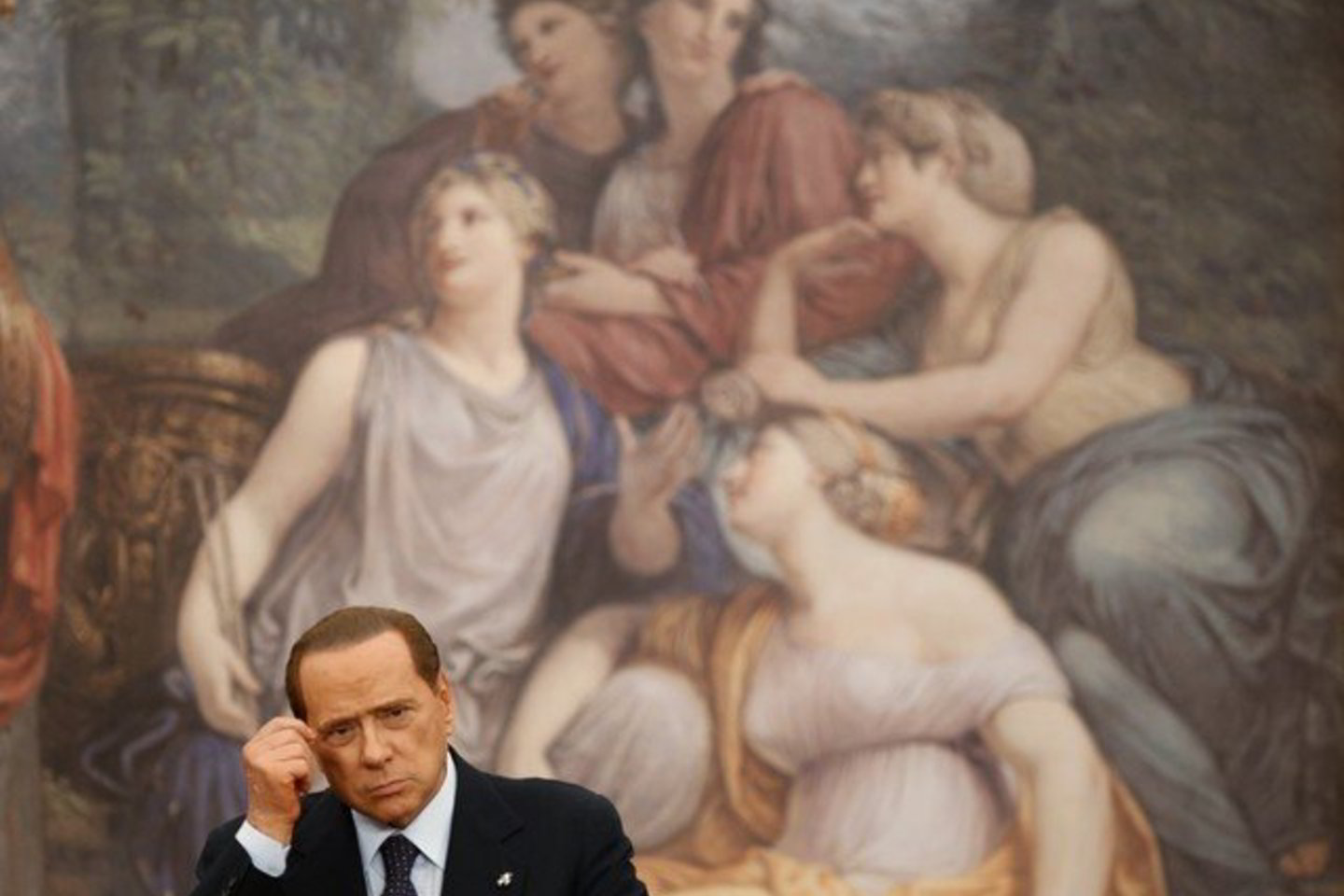 Italai „atgręžė nugaras“ premjerui S.Berlusconi.