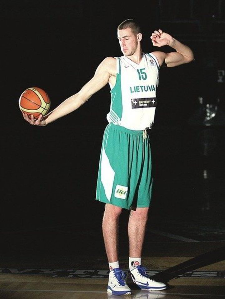 Pasaulio jaunimo čempionatui besirengiantis „Lietuvos ryto” vidurio puolėjas J.Valančiūnas apsisprendė brautis į NBA.