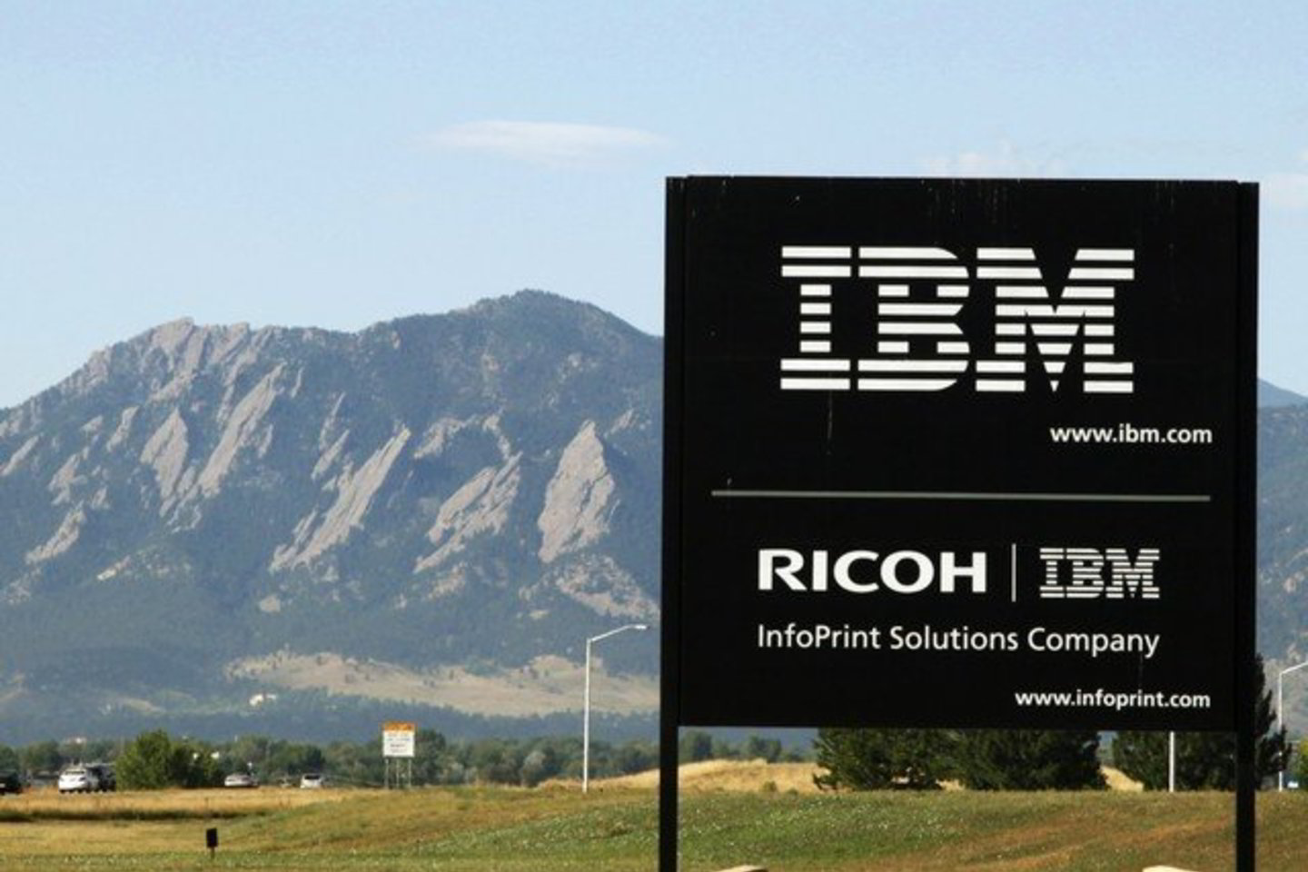 Jubiliejaus išvakarėse 300 tūkst. IBM darbuotojų ir veteranų su šeimomis tapo savanoriais.