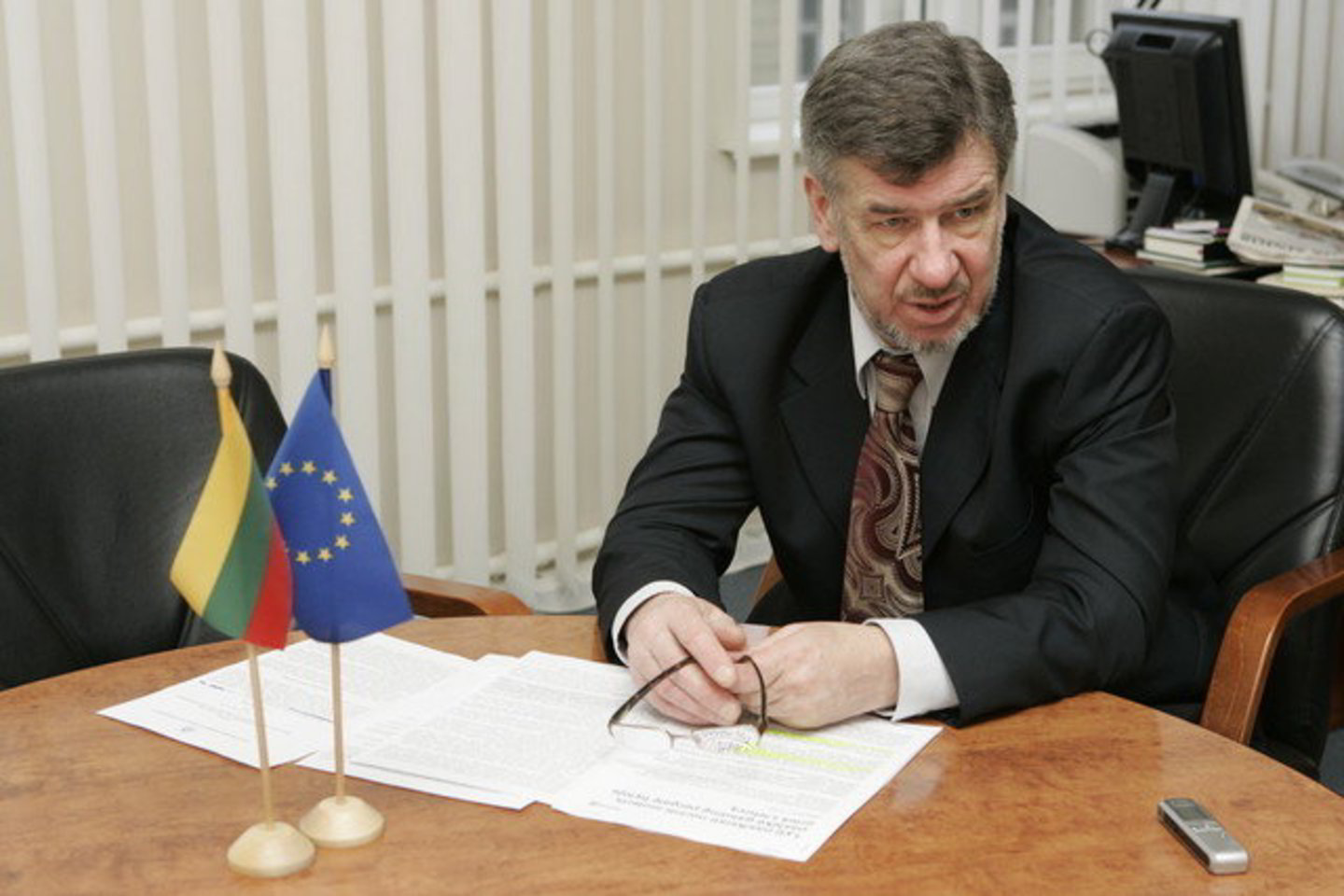 „Didžiausias Seimo kontrolierių įstaigą pasiekiančių skundų skaičius atkeliauja būtent iš asmenų, esančių laisvės apribojimo įstaigose", - tvirtino Seimo kontrolierius R.Valentukevičius.