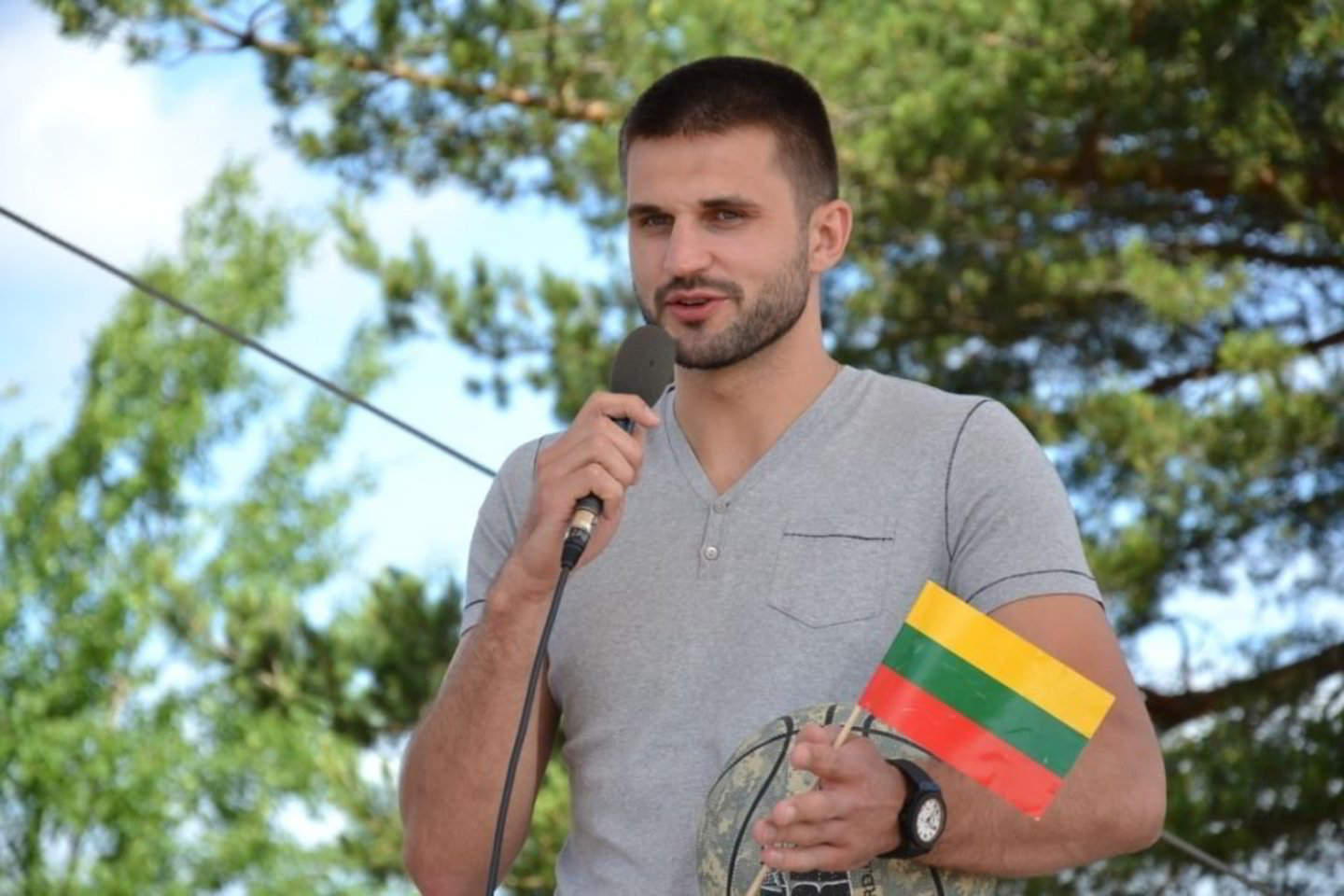 L.Kleiza bendravo su kariais.