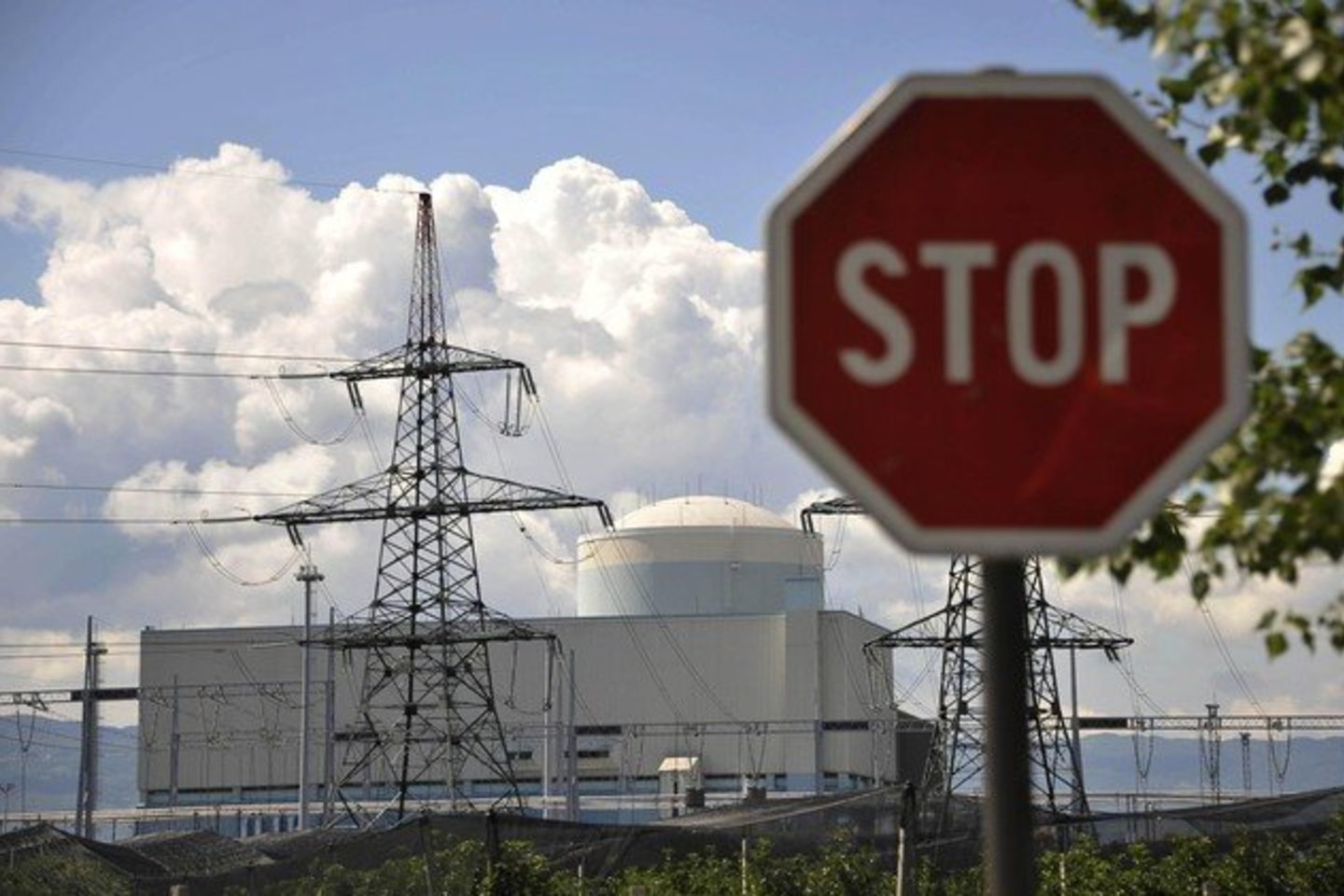 Lenkijoje juridiškai įteisinta atominių elektrinių statyba.