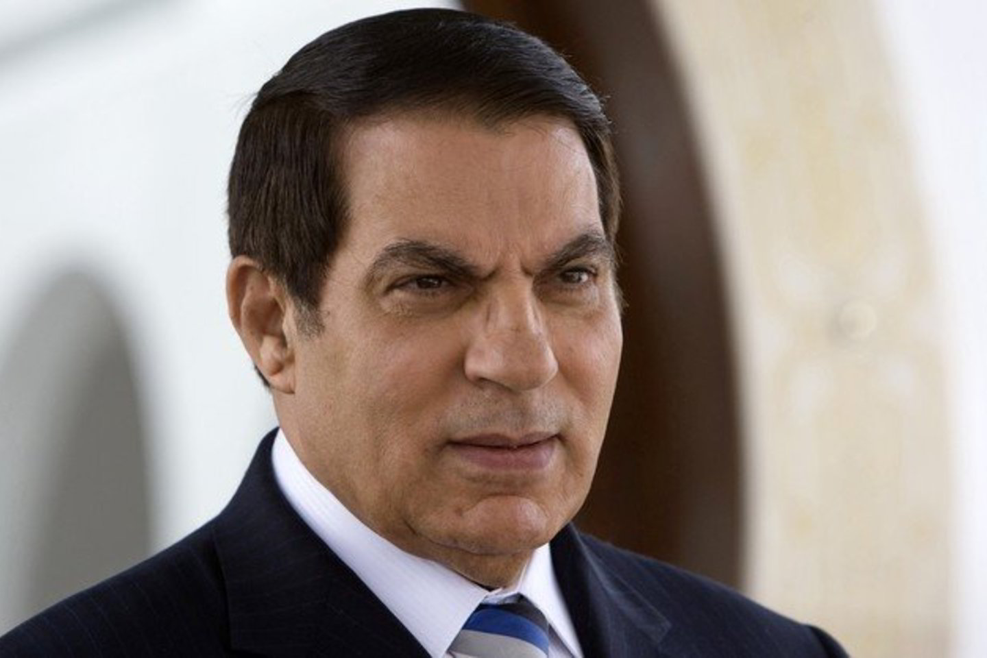 Antroji byla, į kurią įtrauktas tik Z. el A. Ben Ali, susijusi su narkotikų ir ginklų neteisėtu laikymu, buvo atidėta vėlesniam laikui.