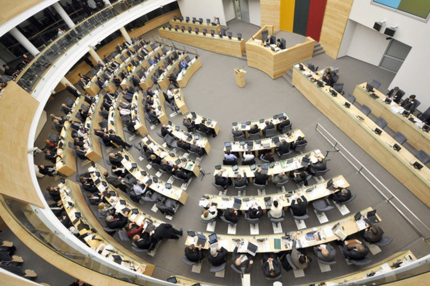Parlamentarai vienbalsiai 86 balsavus už priėmė specialų Įtariamųjų, kaltinamųjų ir nuteistųjų registro įstatymą.