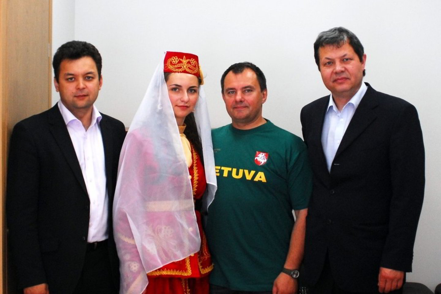 Iš kairės: Alijus Aleksandrovičius, Marija Maisutovič, LIF atstovas Valdas Malinauskas ir Adas Jakubauskas.