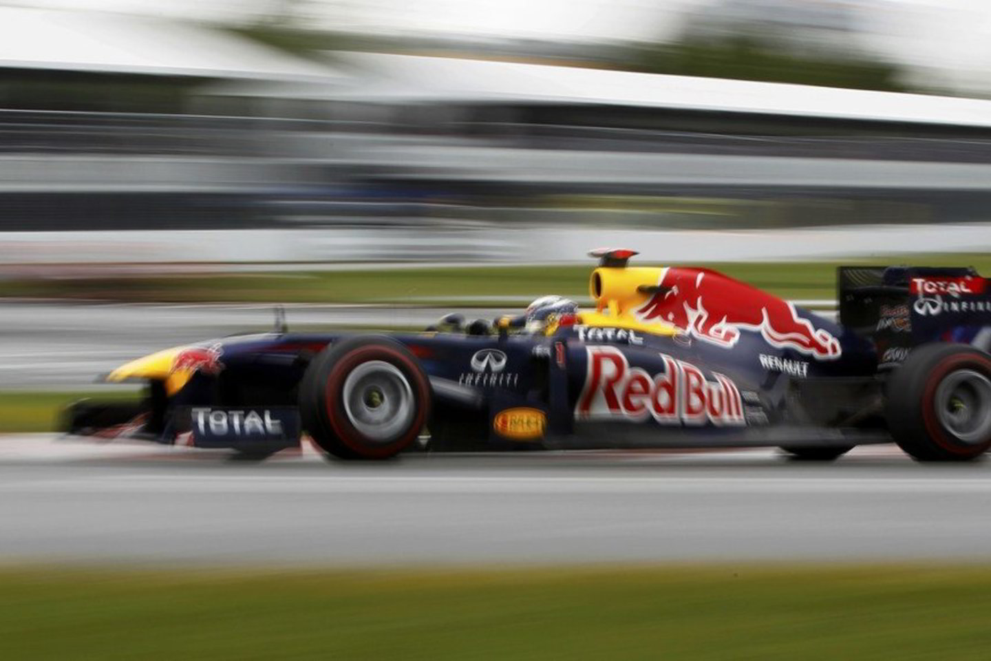 "Red Bull" atstovas S.Vettelis yra laimėjęs 5 šio sezono "Grand Prix" trofėjus iš 7.