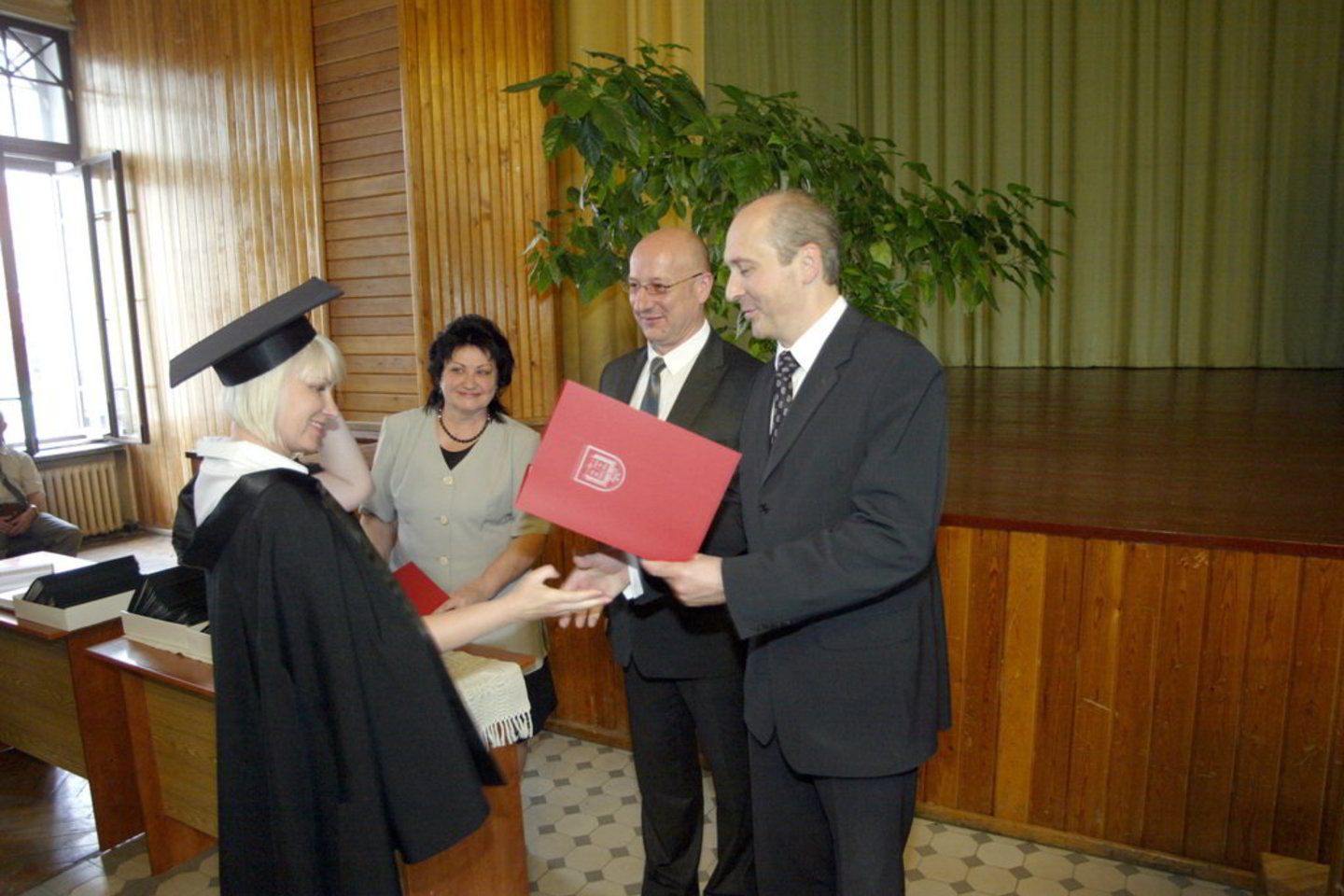 Diplomų teikimo ceremonija.