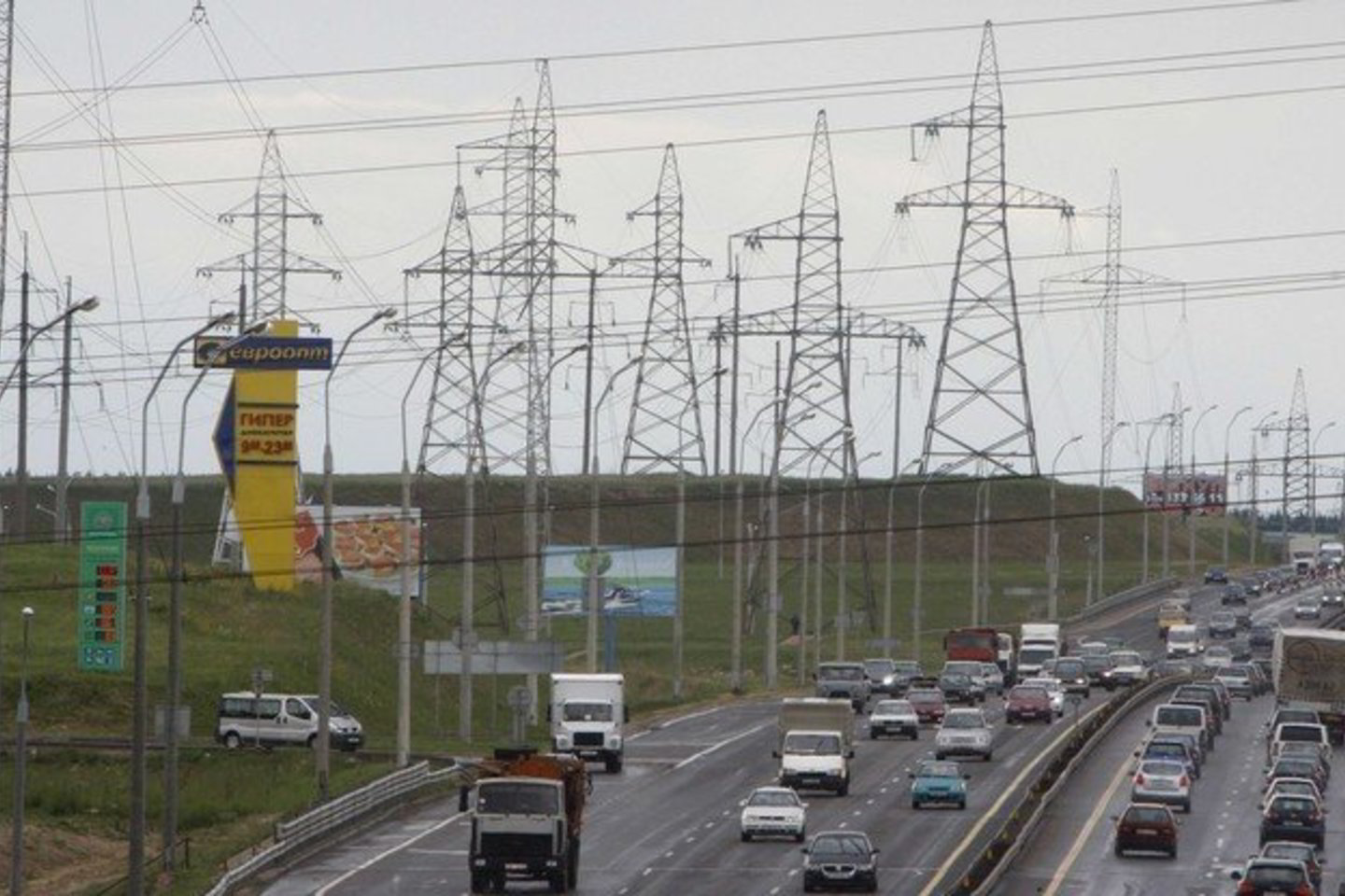 Rusijos energetikai ketino nuo birželio 22-osios visiškai nutraukti elektros tiekimą Baltarusijai.