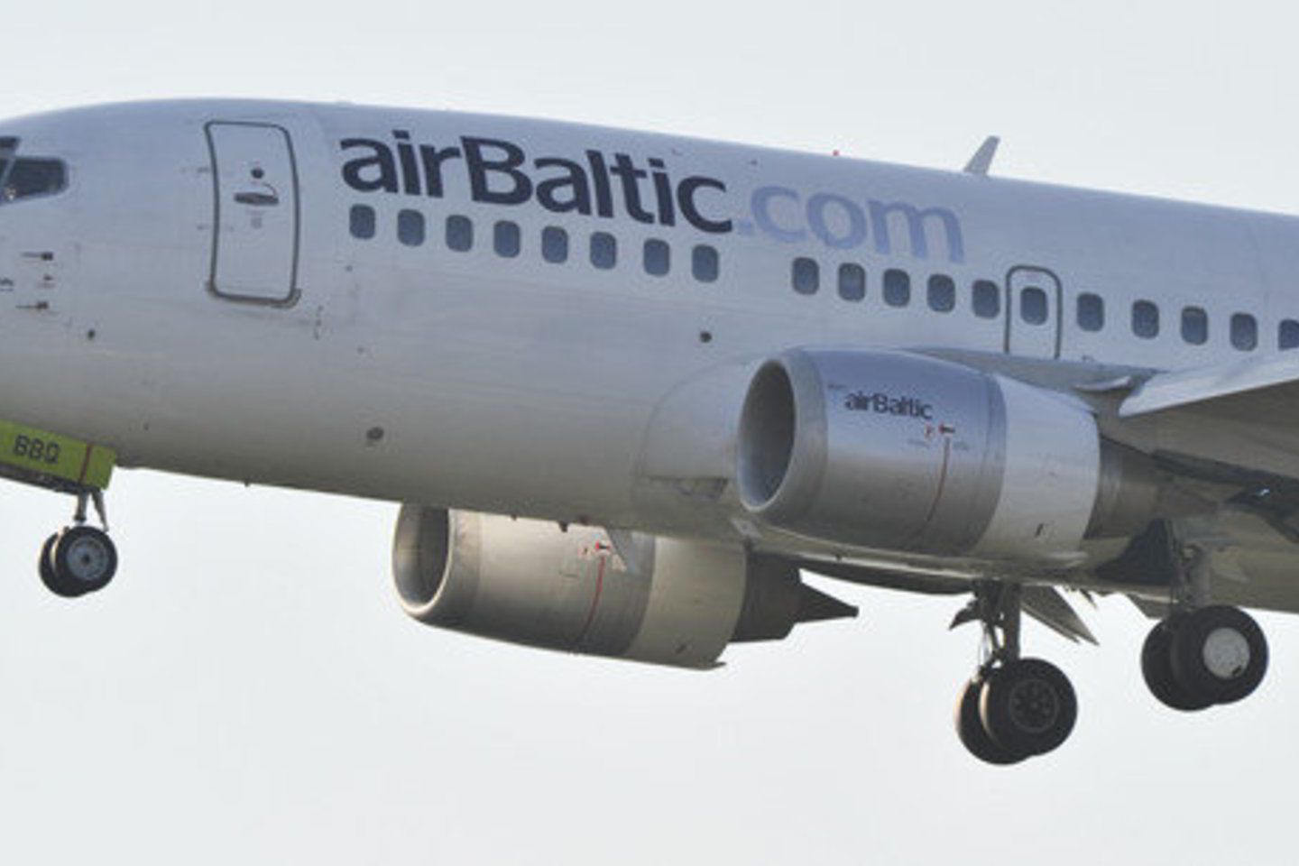 Greitai.lt prekybą bilietais stabdo pasklidus kalboms dėl "airBaltic" galimo nemokumo.
