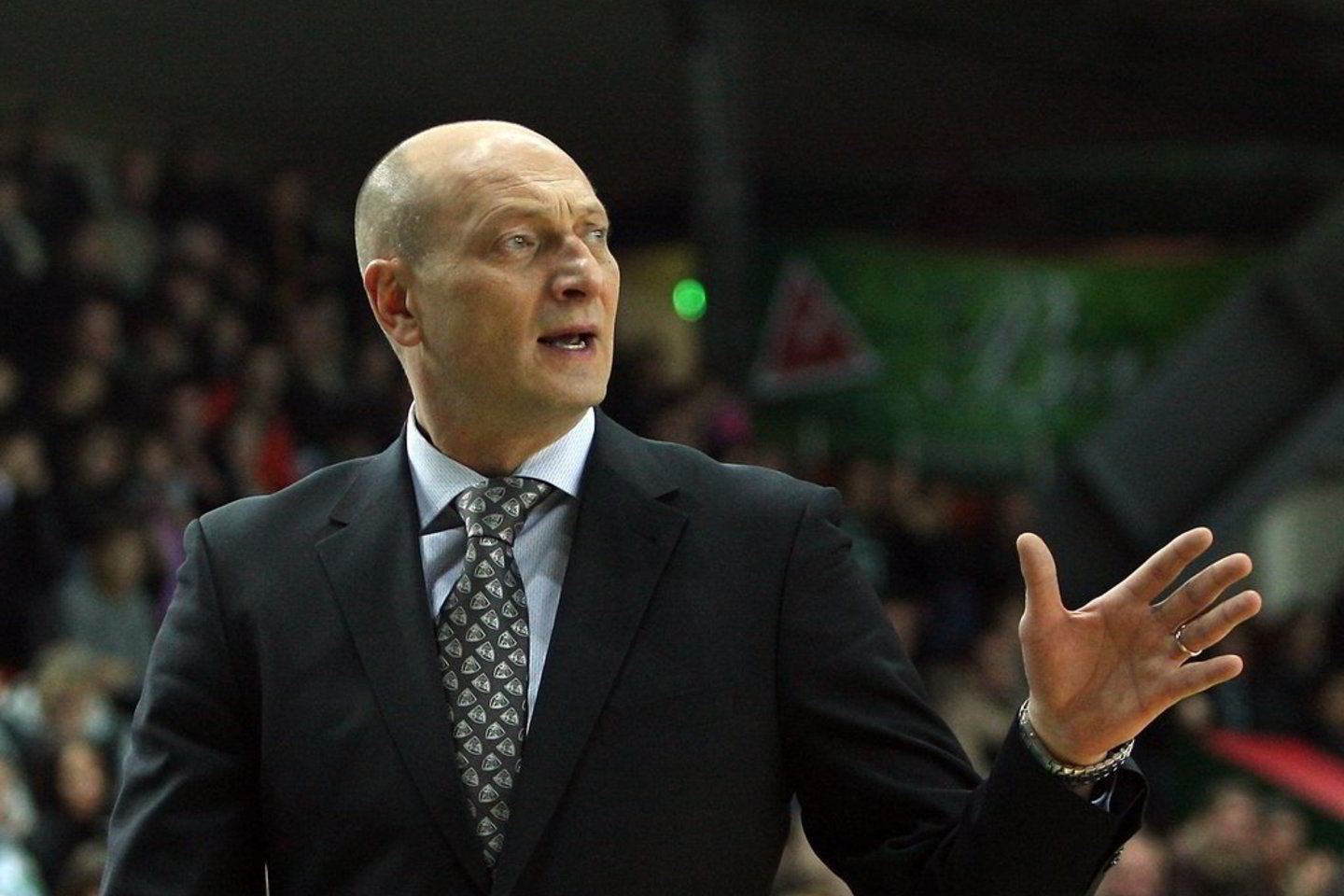 R.Butautas vaizdo klipe prakalbo latviškai.