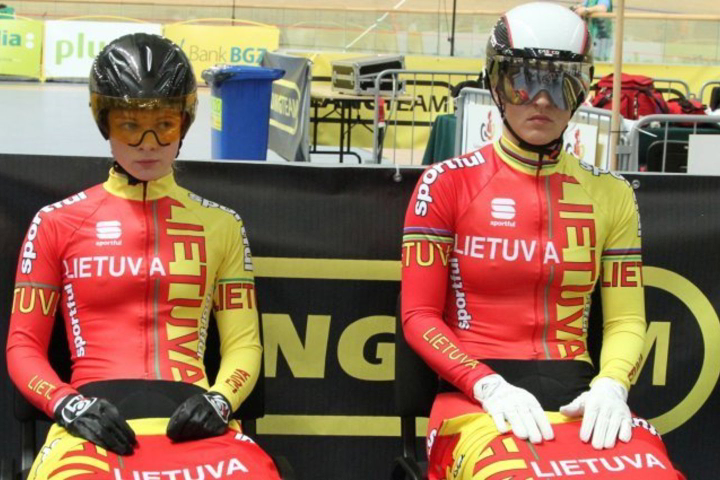 Gintarė Gaivenytė (kairėje) ir Simona Krupeckaitė