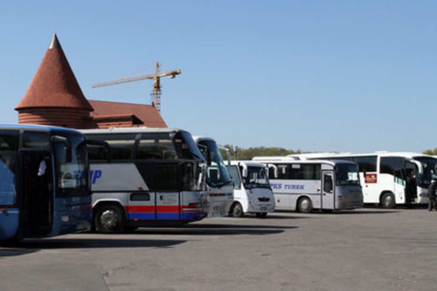 Šių metų pirmąjį ketvirtį į užsienį išsirengę turistai išleido mažiau nei tuo pačiu metu 2010-aisiais.