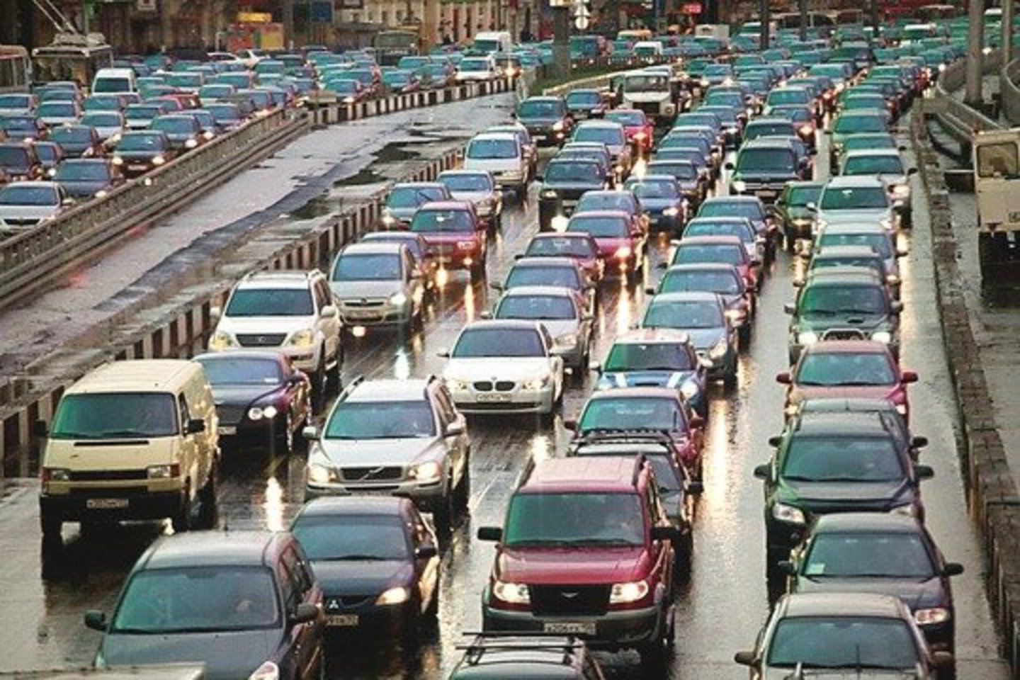 Maskvos gyventojams įprasta 25 kilometrus iš miesto pakraščio į centrą važiuoti 3 valandas.