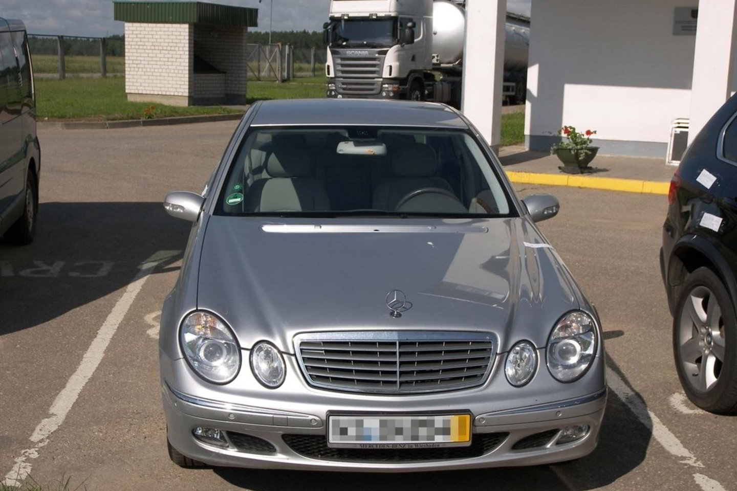 Paaiškėjo, kad automobilio „Mercedes Benz E200“ kaip pavogto ieško Vokietijos policija.