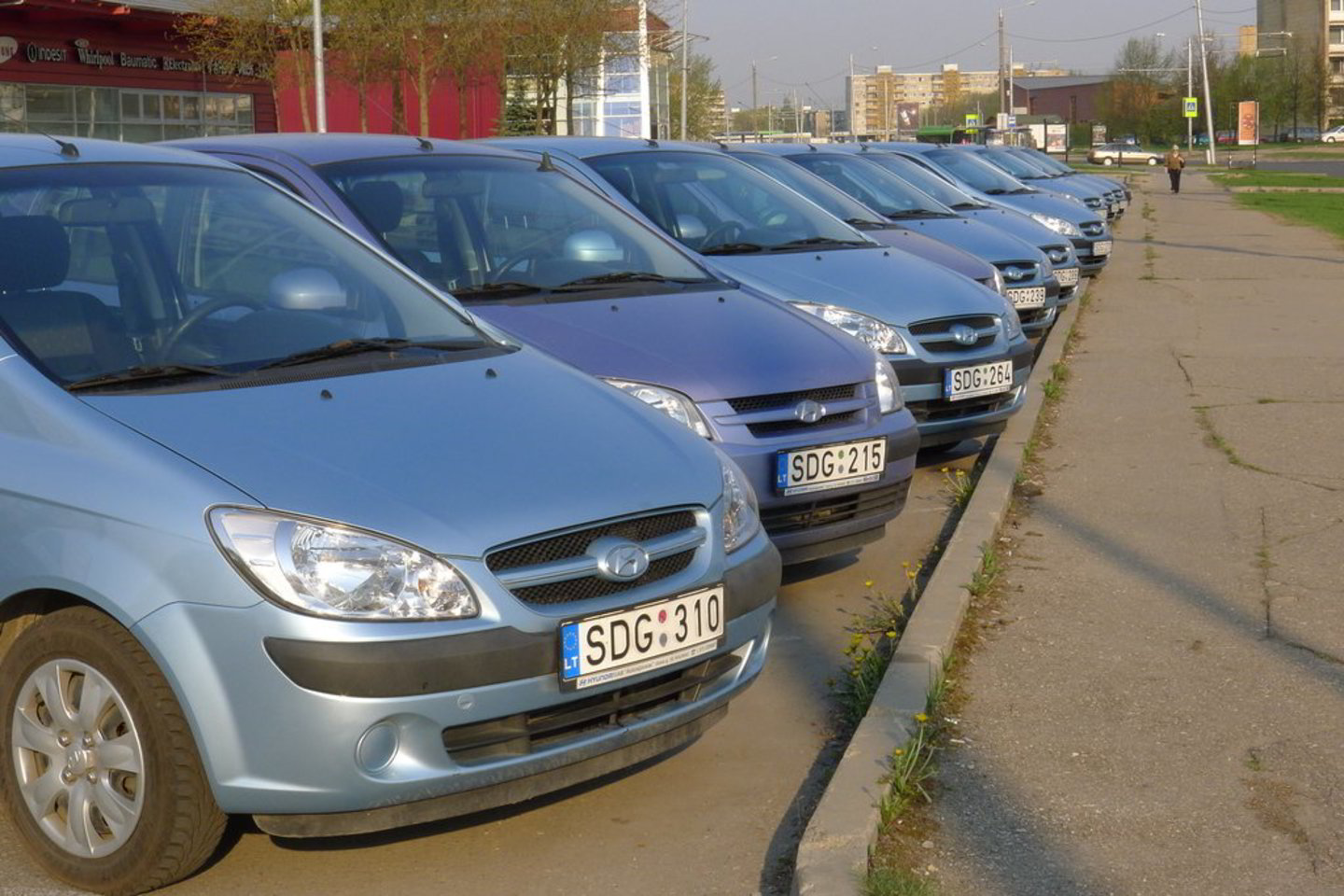 Remiantis statistika, naudotų automobilių sandorių vertė Lietuvoje išaugo daugiau nei triskart, palyginti su praėjusiais metais.