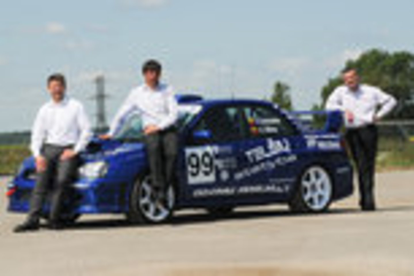 Šio "Subaru Impreza WRX STi" variklio pajėgumas gali būti keičiamas nuo 300 iki 400 AG