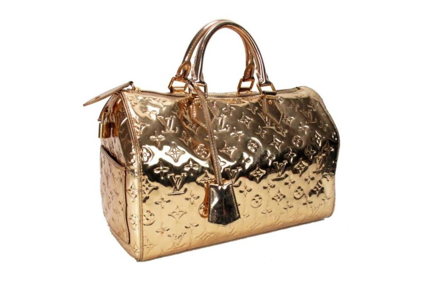 Šiandien „Louis Vuitton“ firmos rankinę turi 90 proc. Japonijos moterų