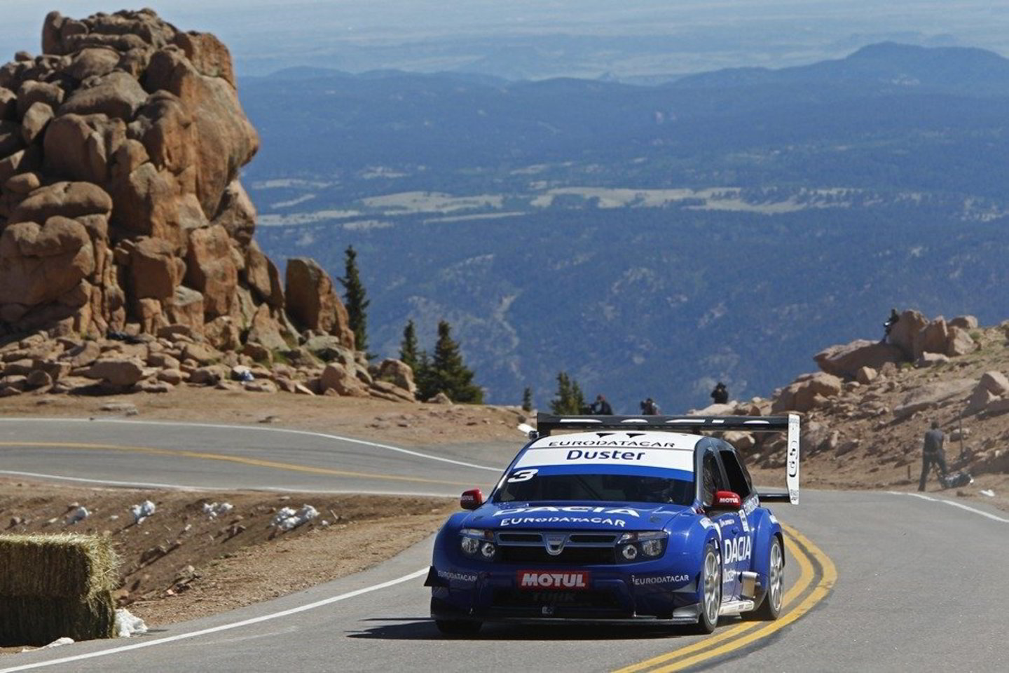 "Dacia Duster No Limit" trasoje