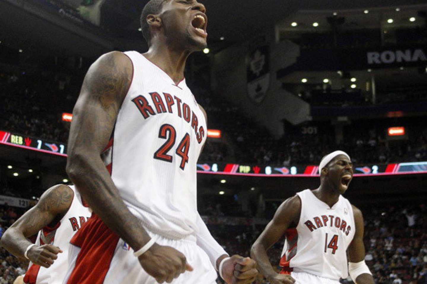 S.Weemsas praėjusį sezoną žaidė Toronto „Raptors“ klube.