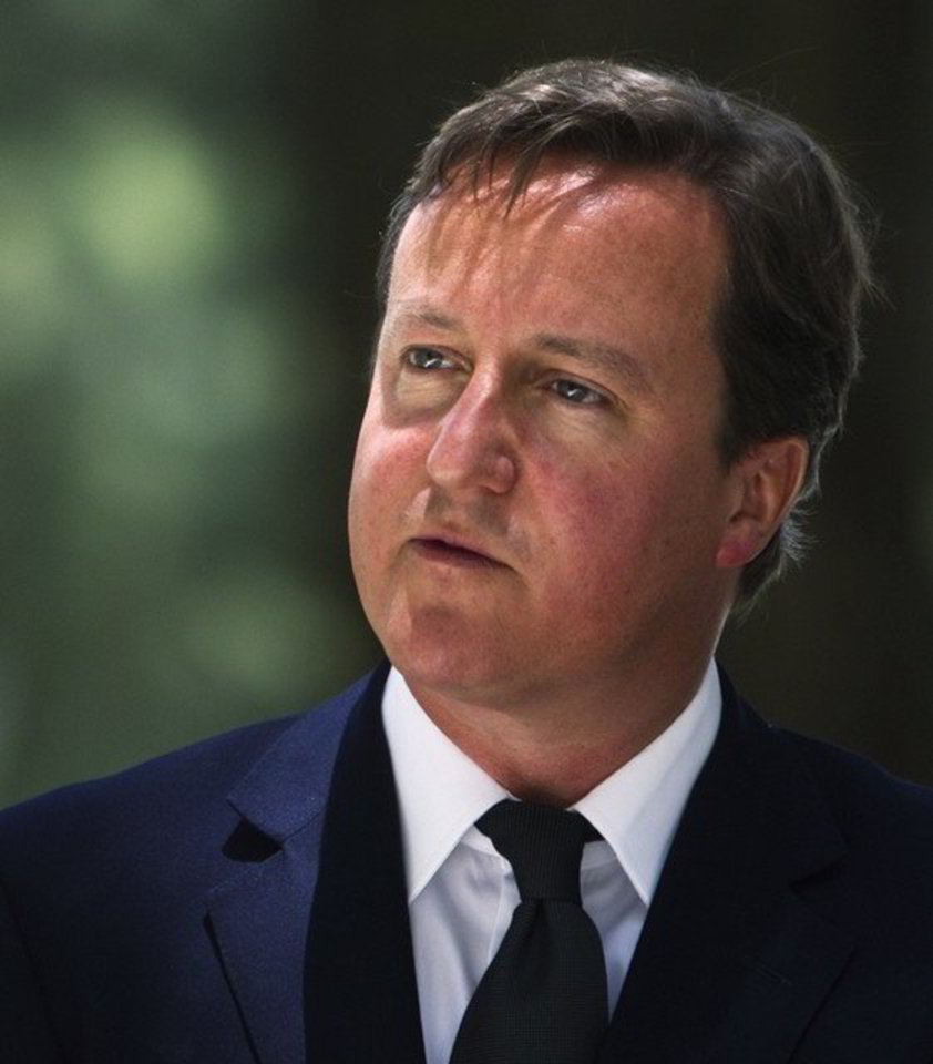 Premjeras Davidas Cameronas taip pat pasipiktinęs.