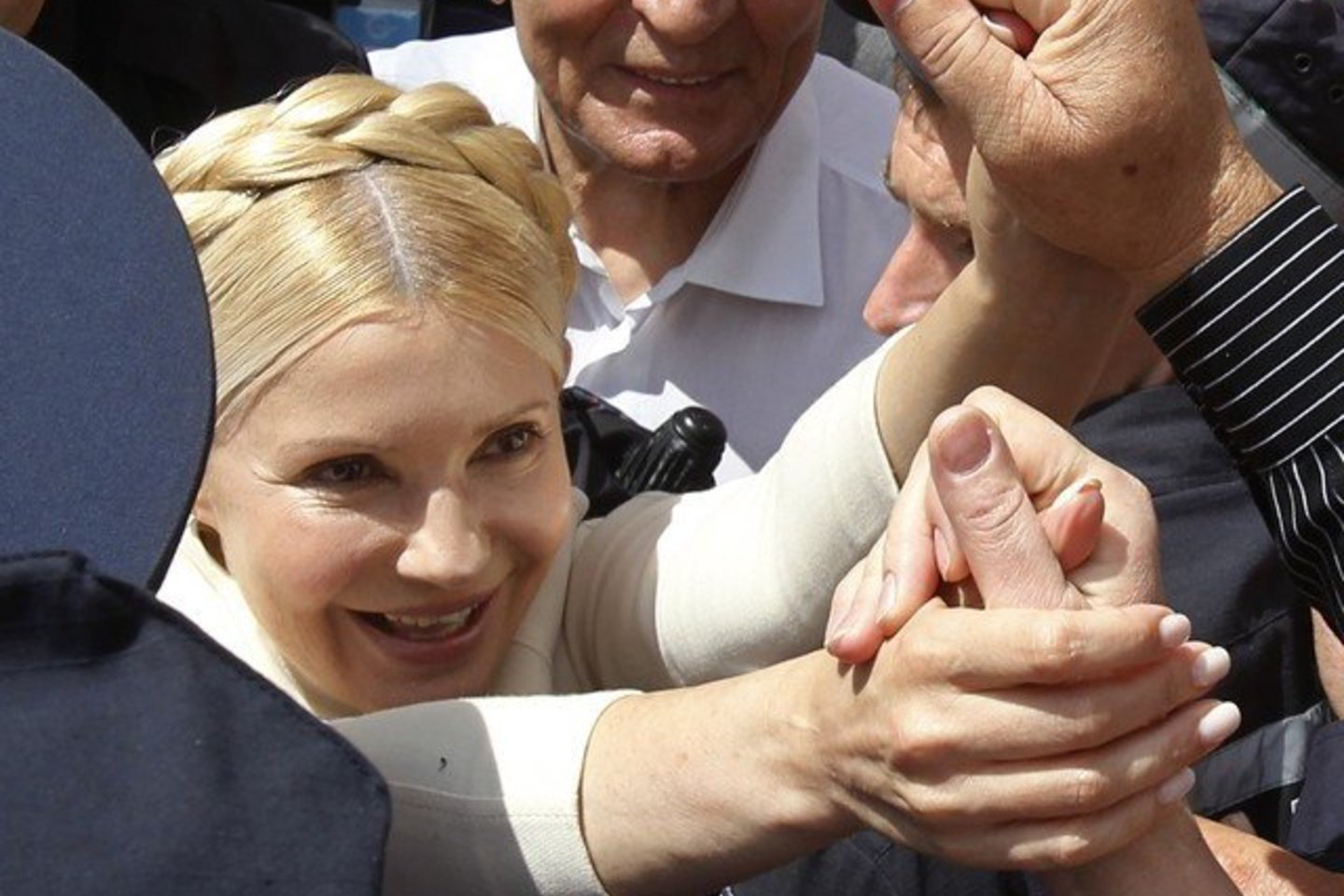 Populiari opozicijos politikė J.Tymošenko šiuo metu teisiama už piktnaudžiavimą įgaliojimais.