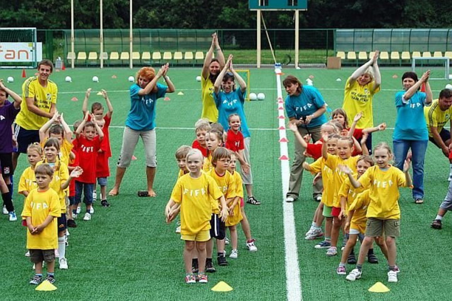 Liepos bei rugpjūčio mėnesiais vaikus ir jaunimą ruošiasi nudžiuginti net du LFF ilgalaikės vaikų masinio užimtumo programos “Sugrąžinkime vaikus į stadionus“ projektai.