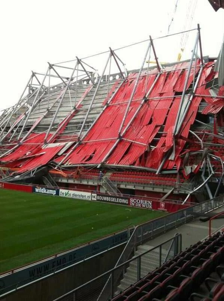 Stadione vyko statybos darbai.