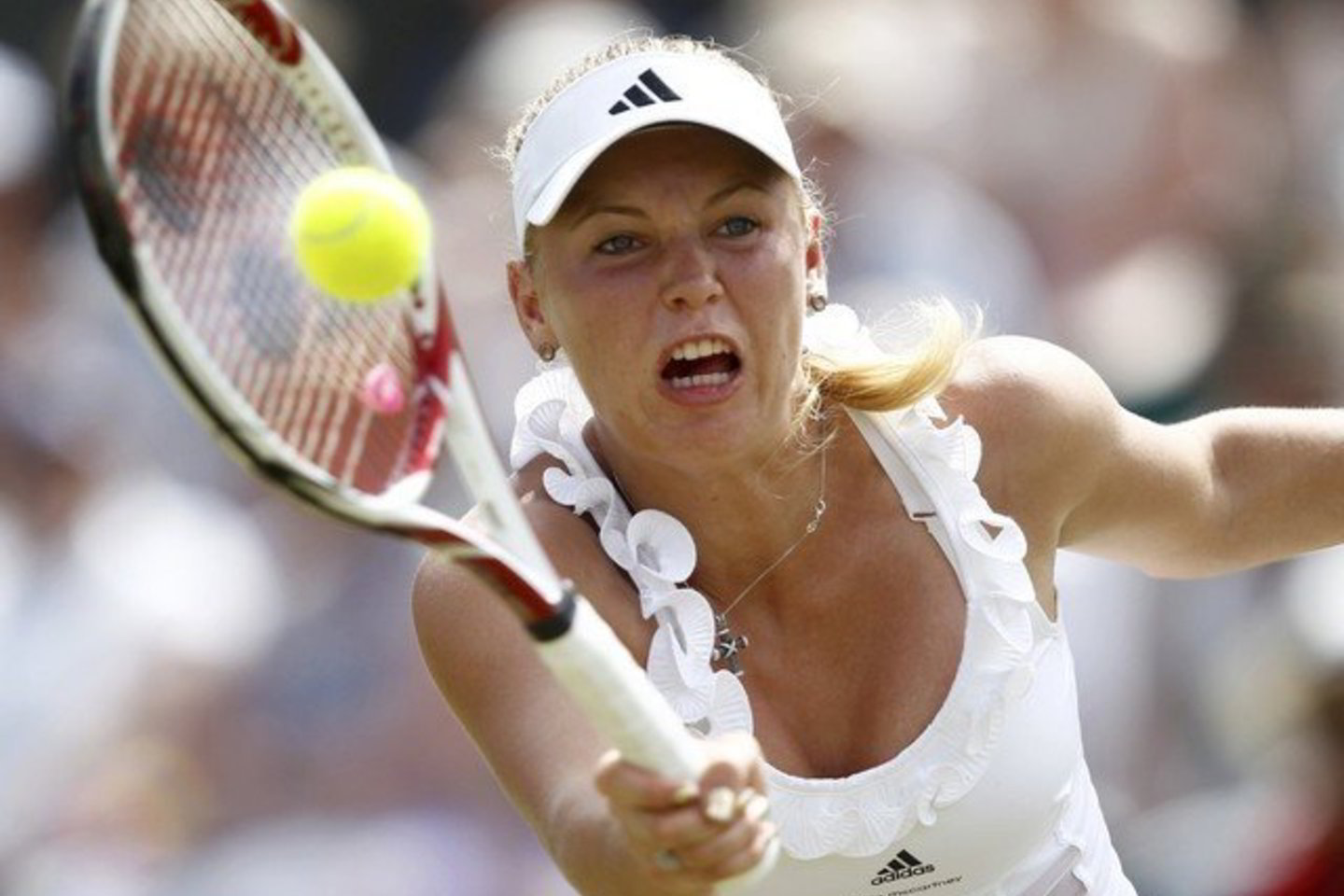 C.Wozniacki supasitraukė dėl traumos.
