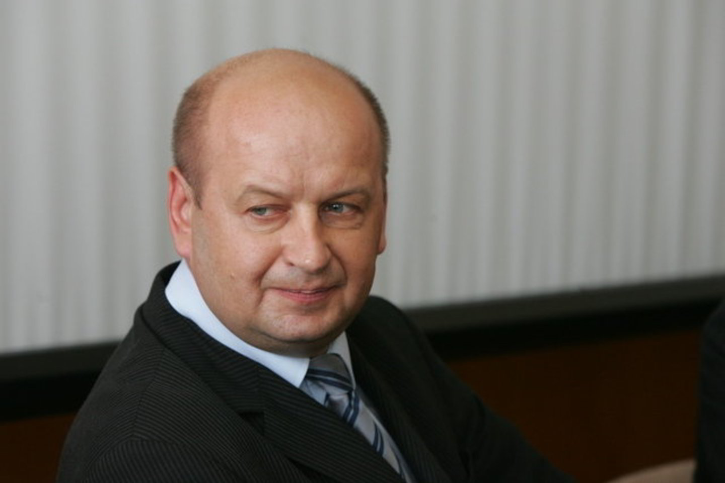 2010-ųjų gruodį buvo atliktas tarnybinis patikrinimas, buvo konstatuota, kad interesai buvo deklaruoti per vėlai, tačiau A.Kliunkai nuobauda skirta nebuvo.