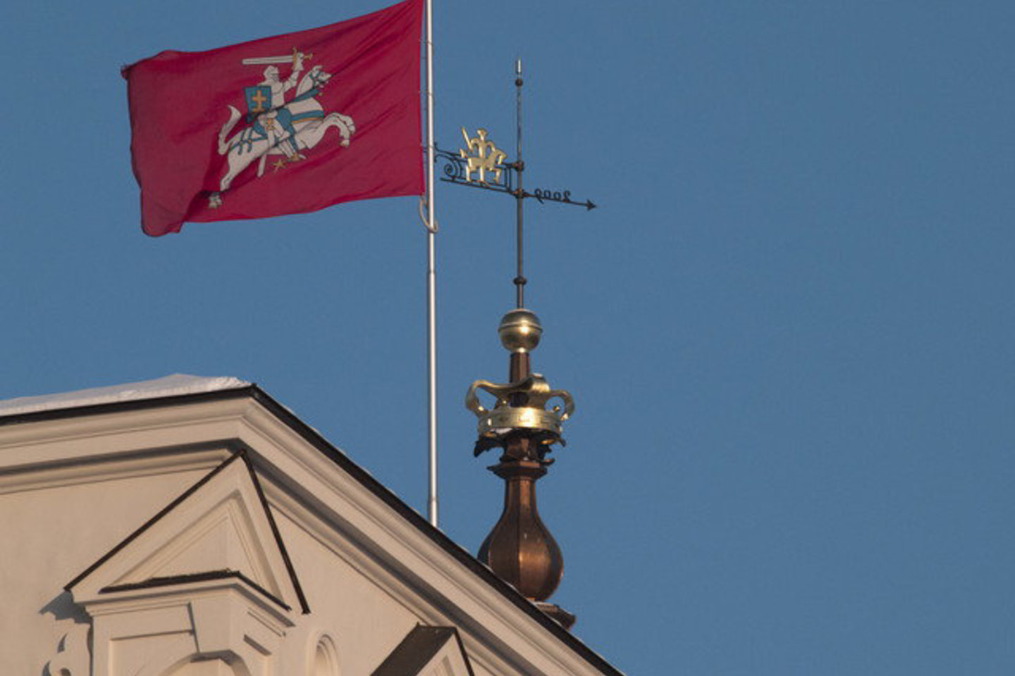 Viena didžiausių Lietuvoje statybos bendrovių Panevėžio statybos trestas (PST) būtiniausius darbus Valdovų rūmuose ketina atlikti per pusantrų metų.