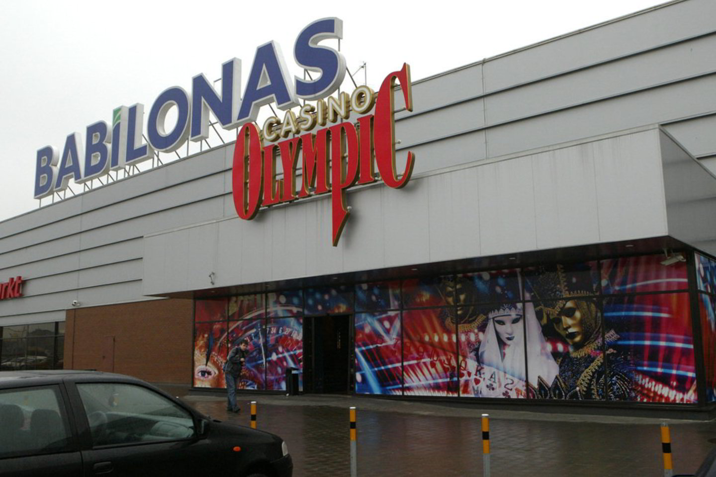 Liepos 5 d. prekybos centre „Babilonas“ Panevėžyje, Savitiškio gatvėje, prekybos centro apsauga sulaikė devyniolikmetį ir keturiolikmetį panevėžiečius, įtariamus vagyste.
