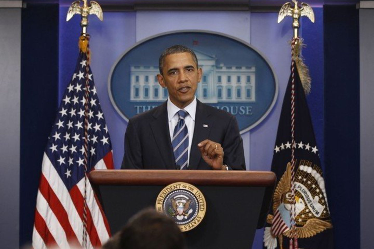 B.Obamai ir Kongresui nepavyko susitarti dėl JAV skolos limito didinimo.